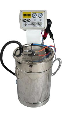 Wetenschappelijk ontworpen poedercoatingsmachine voor bouwmaterialenwinkels en automatisch sproeien