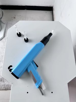 Industriële poedersproeipistool met poedercoating, elektrostatisch pistool met staalsubstraat